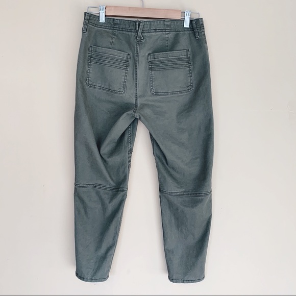 Abercrombie & Fitch Army Green ankle pants - Picture 3 of 4